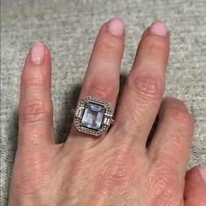 Elegant Silver and Blue Gemstone Ring